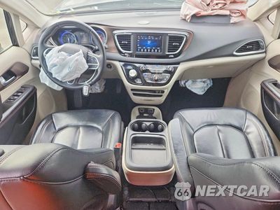 Zdjęcie 8 z 13 samochodu: 2018 CHRYSLER PACIFICA TOURING L VIN:2C4RC1BG7JR227305 - miniatura