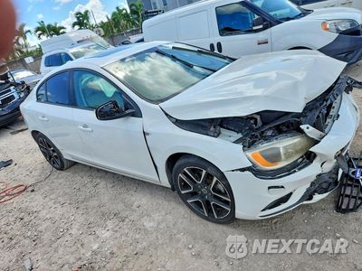 Czwarte zdjęcie samochodu z boku: 2017 VOLVO S60 VIN:YV126MFL6H2420291 - miniatura