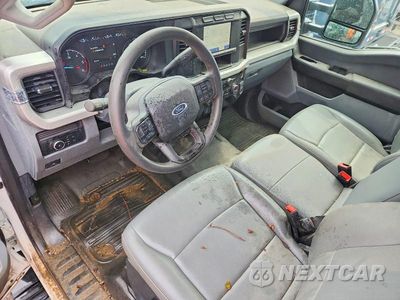 Zdjęcie 8 z 13 samochodu: 2024 FORD F550 SUPER DUTY VIN:1FDUF5GN2RDA28639 - miniatura