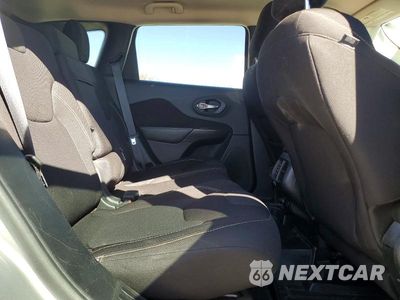 Zdjęcie 11 z 13 samochodu: 2016 JEEP CHEROKEE LATITUDE VIN:1C4PJMCS2GW218335 - miniatura