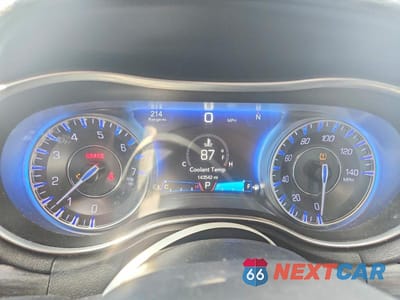Zdjęcie 9 z 13 samochodu: 2018 CHRYSLER 300 TOURING VIN:2C3CCAAG2JH293455 - miniatura
