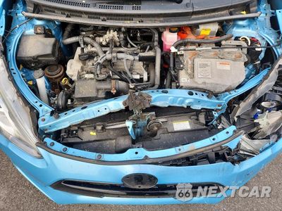 Zdjęcie 11 z 12 samochodu: 2015 TOYOTA PRIUS C TWO VIN:JTDKDTB32F1101629 - miniatura