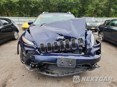 Piąte zdjęcie samochodu w środku: 2016 JEEP CHEROKEE LATITUDE VIN:1C4PJMCB1GW323206 - miniatura