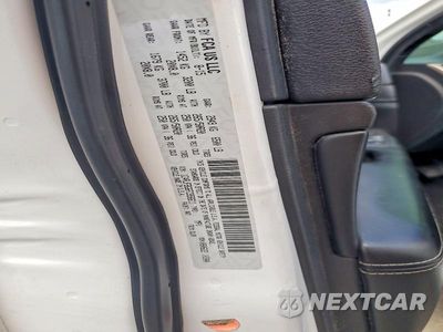 Zdjęcie 12 z 12 samochodu: 2015 JEEP GRAND CHEROKEE LIMITED VIN:1C4RJFBG6FC956611 - miniatura