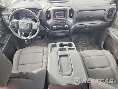 Zdjęcie 8 z 13 samochodu: 2022 GMC SIERRA C1500 VIN:1GTRHAEK9NZ574115 - miniatura