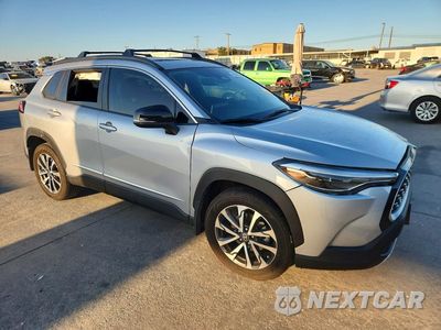 Czwarte zdjęcie samochodu z boku: 2025 TOYOTA COROLLA CROSS XLE VIN:7MUDAABG4SV136023 - miniatura