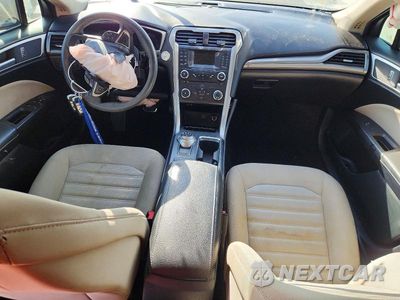 Zdjęcie 8 z 12 samochodu: 2017 FORD FUSION S VIN:3FA6P0G79HR231781 - miniatura