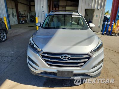 Piąte zdjęcie samochodu w środku: 2016 HYUNDAI TUCSON SE VIN:KM8J3CA41GU130883 - miniatura