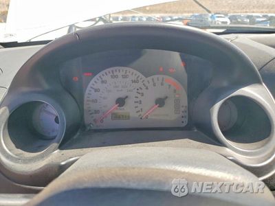 Zdjęcie 9 z 12 samochodu: 2001 MITSUBISHI ECLIPSE SPYDER GT VIN:4A3AE85H51E229455 - miniatura
