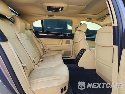 Zdjęcie 10 z 12 samochodu: 2006 BENTLEY CONTINENTAL FLYING SPUR VIN:SCBBR53W96C038459 - miniatura