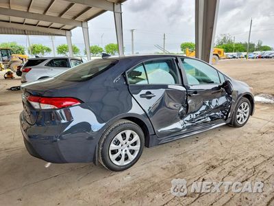 Trzecie zdjęcie samochodu z tyłu: 2026 TOYOTA COROLLA LE VIN:5YFB4MDE7TP436980 - miniatura