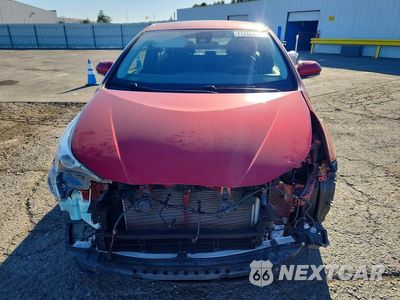 Piąte zdjęcie samochodu w środku: 2018 TOYOTA PRIUS TWO VIN:JTDKBRFU7J3083010 - miniatura