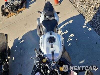 Piąte zdjęcie samochodu w środku: 2025 KAWASAKI ZX400 S VIN:ML5ZXCS17SDA31541 - miniatura