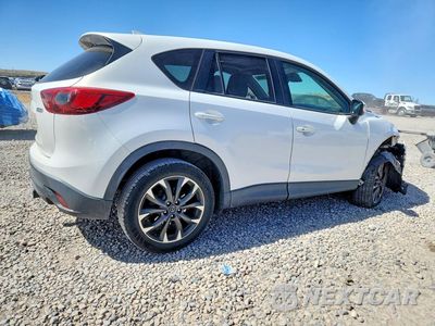 Trzecie zdjęcie samochodu z tyłu: 2016 MAZDA CX-5 GT VIN:JM3KE2DY9G0690631 - miniatura