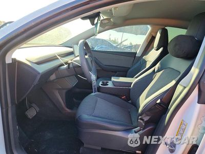 Zdjęcie 7 z 12 samochodu: 2026 TESLA MODEL Y VIN:7SAYGDEE7TA649424 - miniatura