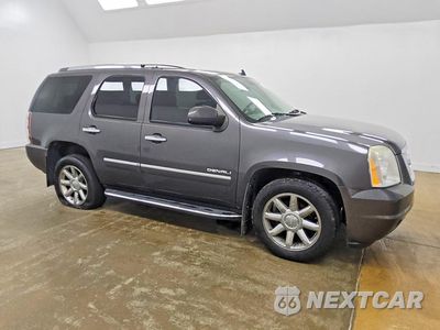 Czwarte zdjęcie samochodu z boku: 2010 GMC YUKON DENALI VIN:1GKUKEEF5AR124501 - miniatura
