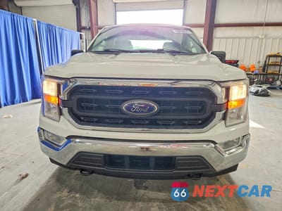 Piąte zdjęcie samochodu w środku: 2022 FORD F150 SUPERCREW VIN:1FTEW1EP6NFA58957 - miniatura