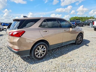Trzecie zdjęcie samochodu z tyłu: 2018 CHEVROLET EQUINOX LS VIN:2GNAXHEV3J6316334 - miniatura