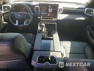 Zdjęcie 8 z 12 samochodu: 2025 TOYOTA TUNDRA PLATINUM VIN:5TFNA5DB6SX290945 - miniatura
