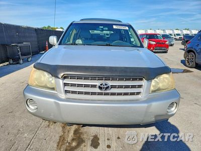 Piąte zdjęcie samochodu w środku: 2003 TOYOTA HIGHLANDER LIMITED VIN:JTEGF21AX30076552 - miniatura