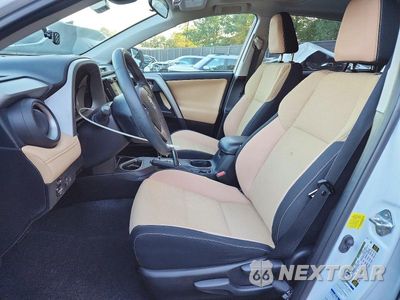 Zdjęcie 7 z 13 samochodu: 2017 TOYOTA RAV4 XLE VIN:2T3RFREV9HW693804 - miniatura