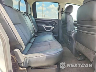 Zdjęcie 10 z 12 samochodu: 2018 NISSAN TITAN XD PRO-4X VIN:1N6BA1F49JN514615 - miniatura