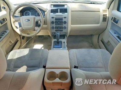 Zdjęcie 8 z 12 samochodu: 2010 FORD ESCAPE XLT VIN:1FMCU9DG5AKB81322 - miniatura
