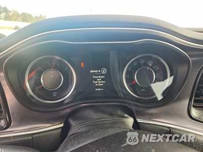 Zdjęcie 9 z 12 samochodu: 2015 DODGE CHALLENGER SXT VIN:2C3CDZAT8FH900894 - miniatura