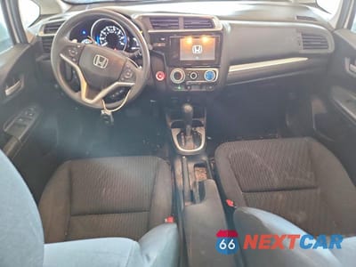 Zdjęcie 8 z 13 samochodu: 2020 HONDA FIT EX VIN:3HGGK5H83LM703160 - miniatura