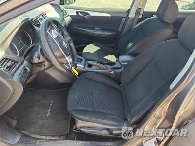 Zdjęcie 7 z 12 samochodu: 2019 NISSAN SENTRA S VIN:3N1AB7AP0KY408934 - miniatura