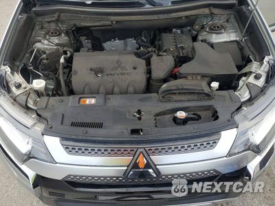 Zdjęcie 12 z 13 samochodu: 2020 MITSUBISHI OUTLANDER SE VIN:JA4AD3A38LZ019716 - miniatura