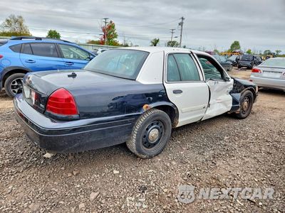 Trzecie zdjęcie samochodu z tyłu: 2010 FORD CROWN VICTORIA POLICE INTERCEPTOR VIN:2FABP7BV2AX136810 - miniatura