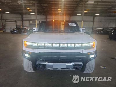Piąte zdjęcie samochodu w środku: 2025 GMC HUMMER SUV 2X VIN:1GKB0NDE1SU102340 - miniatura