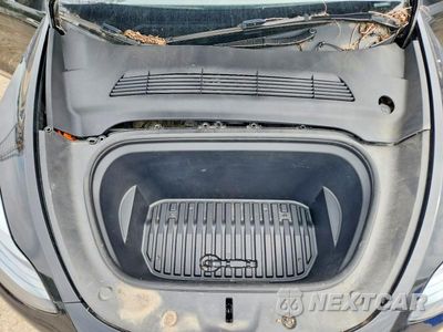 Zdjęcie 12 z 13 samochodu: 2025 TESLA MODEL Y VIN:7SAYGDED1SF265406 - miniatura