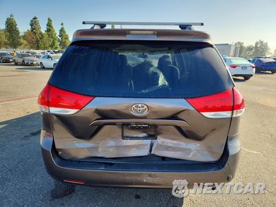 Zdjęcie 6 z 13 samochodu: 2014 TOYOTA SIENNA LE VIN:5TDKK3DC2ES408433 - miniatura