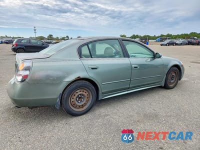 Trzecie zdjęcie samochodu z tyłu: 2003 NISSAN ALTIMA 2.5 VIN:1N4AL11D13C339877 - miniatura