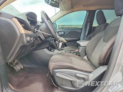 Zdjęcie 7 z 13 samochodu: 2017 JEEP CHEROKEE LATITUDE VIN:1C4PJMCS7HW656303 - miniatura