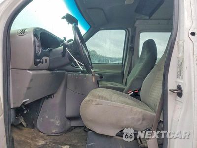 Zdjęcie 7 z 13 samochodu: 2000 FORD E350 DELIVERY VAN VIN:1FTSE34F7YHA77651 - miniatura