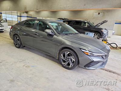 Czwarte zdjęcie samochodu z boku: 2025 HYUNDAI ELANTRA SEL VIN:KMHLS4DG3SU015220 - miniatura
