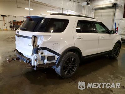 Trzecie zdjęcie samochodu z tyłu: 2017 FORD EXPLORER XLT VIN:1FM5K8D82HGC50451 - miniatura