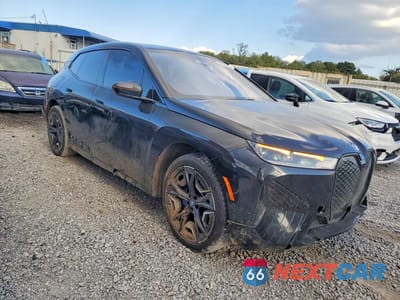 Czwarte zdjęcie samochodu z boku: 2023 BMW IX XDRIVE50 VIN:WB523CF00PCL94810 - miniatura