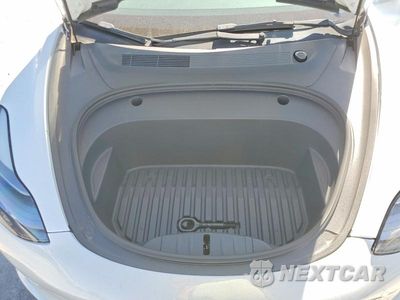 Zdjęcie 11 z 12 samochodu: 2023 TESLA MODEL 3 VIN:5YJ3E1EAXPF467542 - miniatura