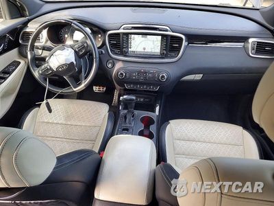 Zdjęcie 8 z 13 samochodu: 2017 KIA SORENTO SX LIMITED V6 VIN:5XYPKDA55HG318034 - miniatura