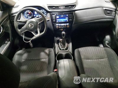 Zdjęcie 8 z 13 samochodu: 2019 NISSAN ROGUE SV VIN:5N1AT2MV2KC844714 - miniatura