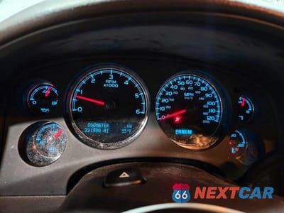 Zdjęcie 9 z 12 samochodu: 2009 GMC YUKON XL DENALI VIN:1GKFK06249J119940 - miniatura