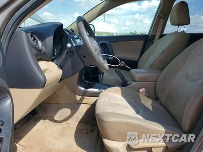Zdjęcie 7 z 13 samochodu: 2009 TOYOTA RAV4 BASE VIN:JTMZF33V795011172 - miniatura