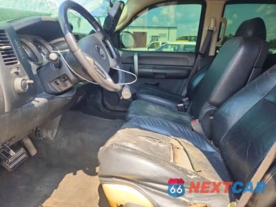 Zdjęcie 7 z 12 samochodu: 2008 CHEVROLET SILVERADO K1500 VIN:2GCEK13M181230554 - miniatura