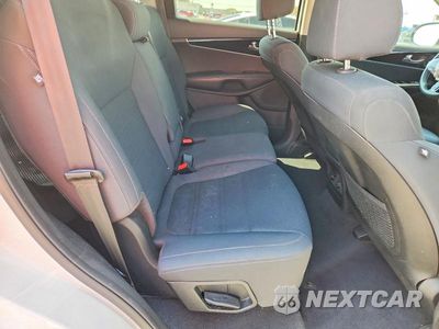 Zdjęcie 10 z 12 samochodu: 2019 KIA SORENTO LX V6 VIN:5XYPG4A52KG559753 - miniatura
