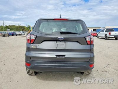 Zdjęcie 6 z 14 samochodu: 2018 FORD ESCAPE S VIN:1FMCU0F72JUA62205 - miniatura