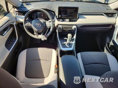 Zdjęcie 8 z 13 samochodu: 2025 TOYOTA RAV4 HYBRID XLE VIN:JTMRWRFV9SJ075015 - miniatura